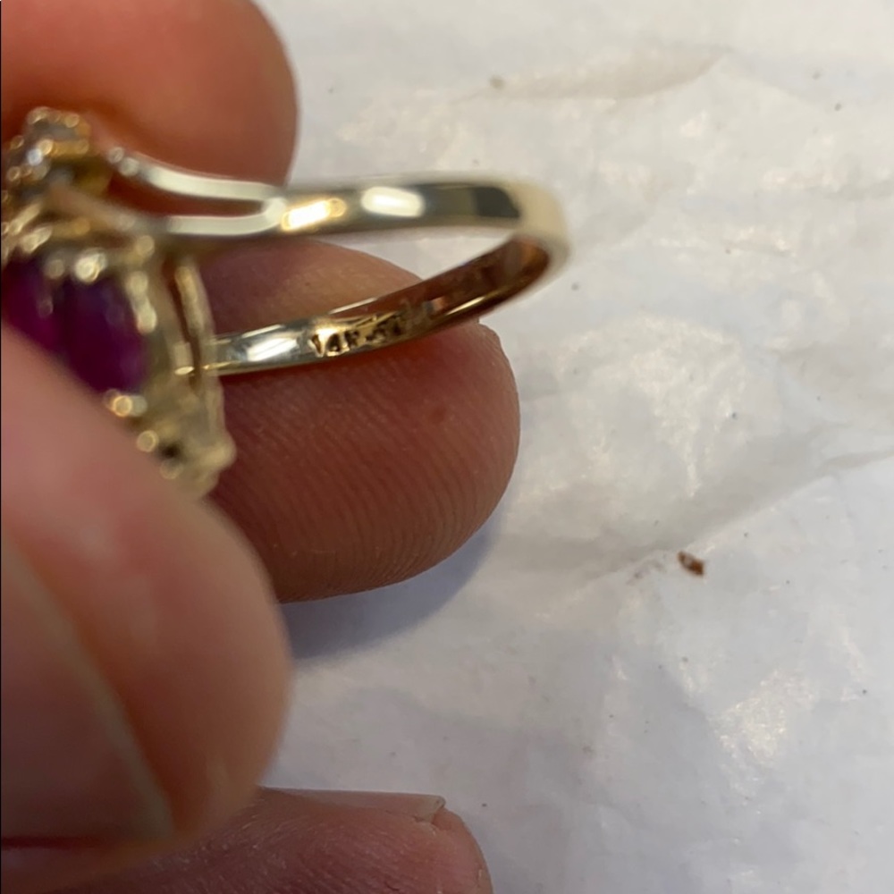 14k Solid Gold Diamonds Ruby Ring - image 4